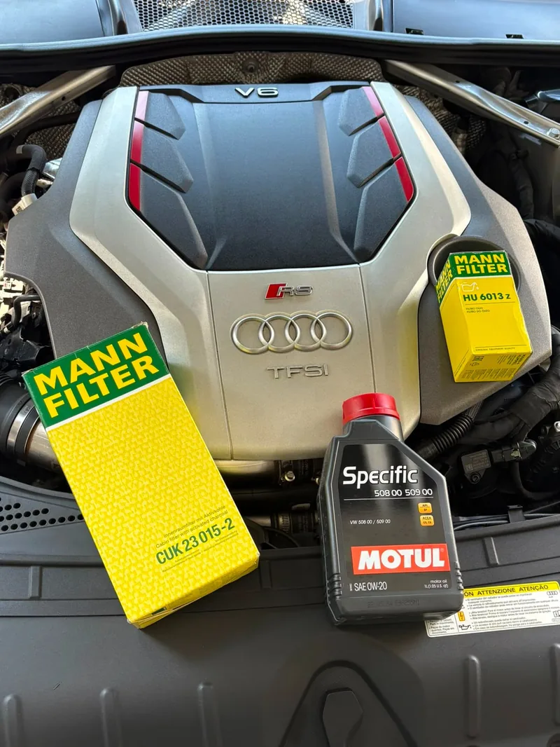 Audi R8 em alinhamento