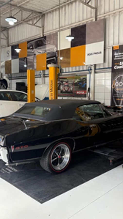 Pontiac GTO em atendimento na oficina